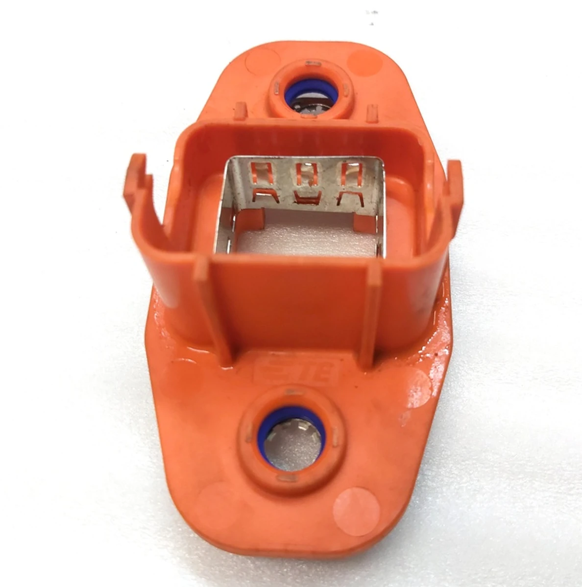 Кронштейн високовольтного роз'єму основної батареї HC-STAK 25 екранований з окисленням Tesla model 3, model Y 1109535-00-D