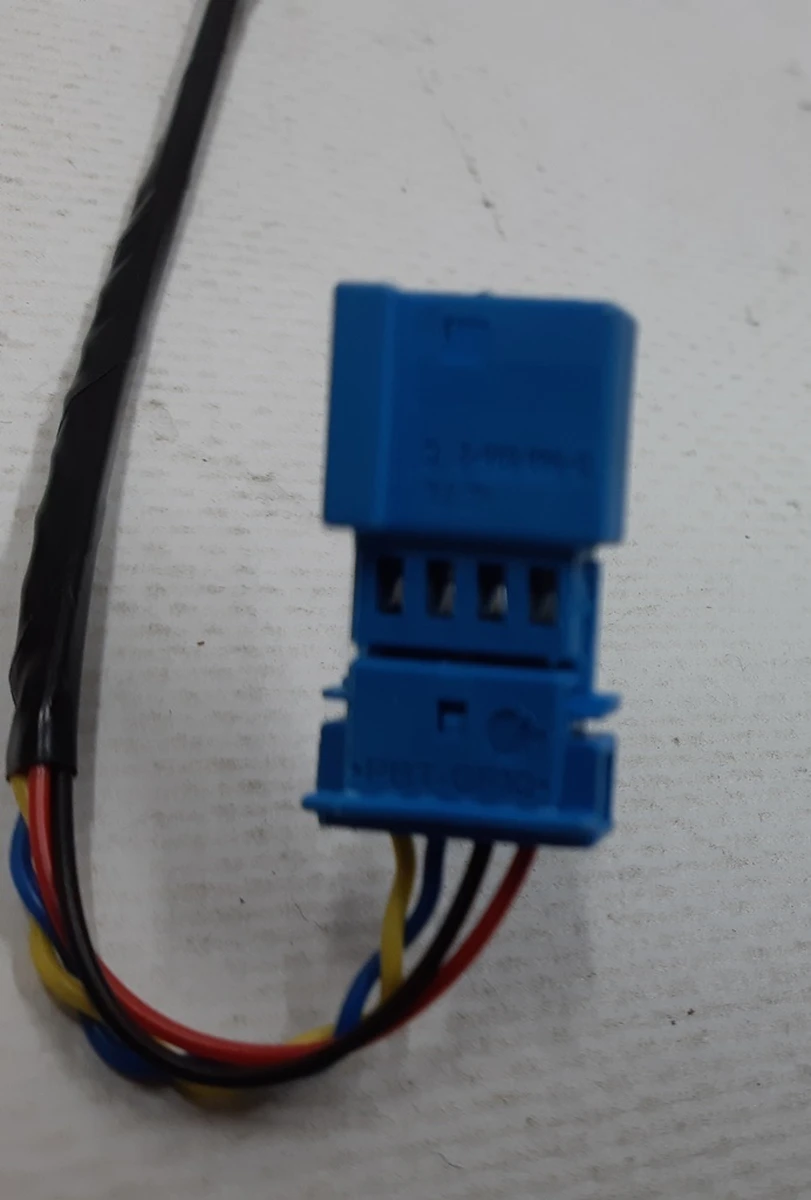 7 Электропроводка камеры стойки-B наружной левой правой Tesla model 3 1092978-00-C 1100619-00-C