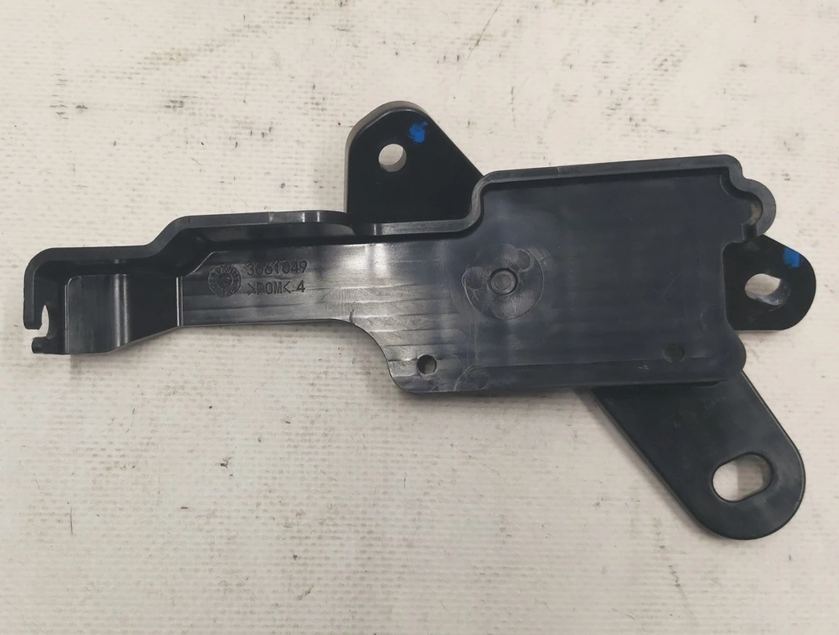 Electric opening hood lock actuator bracket Tesla model 3, model Y 1500398-00-D