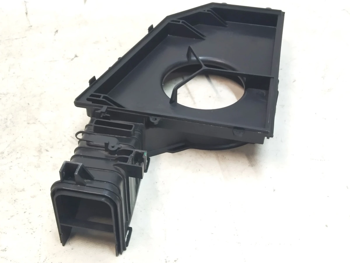 1 Case fan (air conditioner) upper Tesla Model X 1116133-00-B