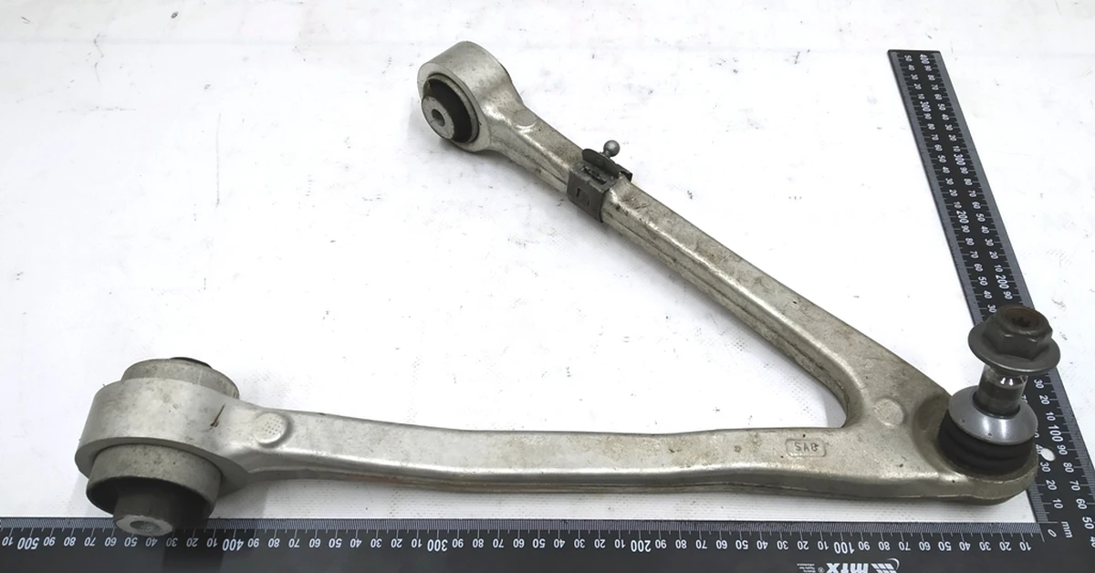 Lever front left transverse with rubber-metal hinge assembly with nut BMW i3 31106863739