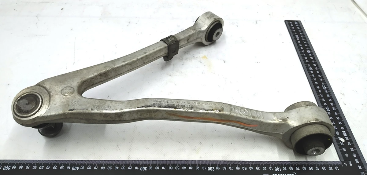 Lever front left transverse with rubber-metal hinge assembly with nut BMW i3 31106863739