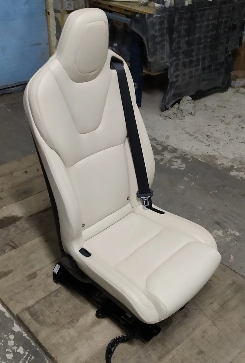1 Seat of the 2nd row left PUR CRM with fur. per. (without control unit and airbag) (without power seat tilt) Tesla model X 3123509-03-A