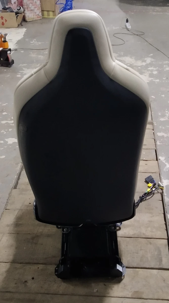 1 Seat of the 2nd row left PUR CRM with fur. per. (without control unit and airbag) (without power seat tilt) Tesla model X 3123509-03-A