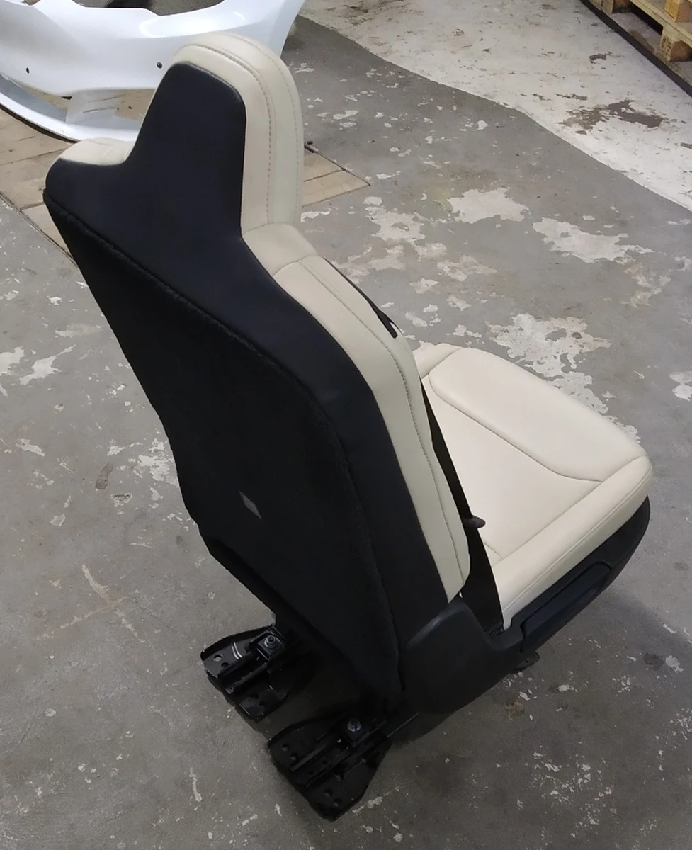 1 NA MX 2R 7ST 40 RH SEAT ASY PUR CRM without cushion, sensor, block, unlock button Tesla model X 3123720-03-A