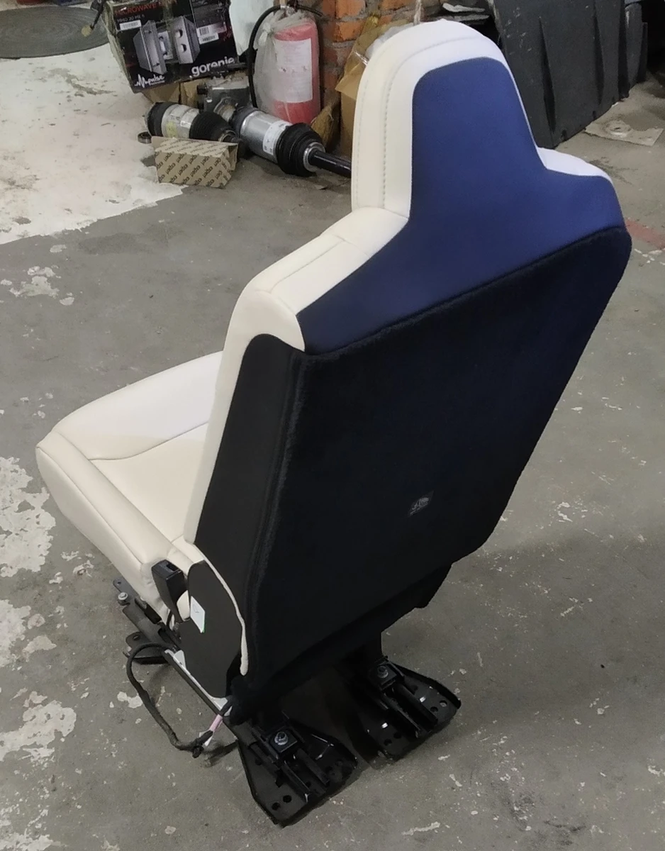 1 NA MX 2R 7ST 40 RH SEAT ASY PUR CRM without cushion, sensor, block, unlock button Tesla model X 3123720-03-A