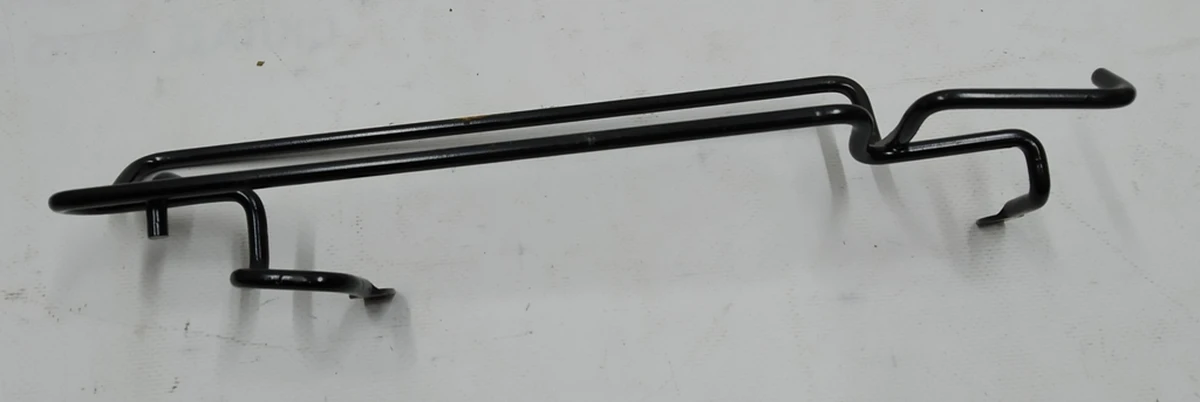 1 Bracket for fastening the cover-lining of the lower back of the single right seat of the 2nd row Tesla model X 3123720-03-A