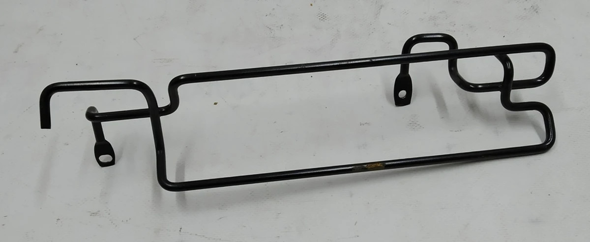 1 Bracket for fastening the cover-lining of the lower back of the single right seat of the 2nd row Tesla model X 3123720-03-A