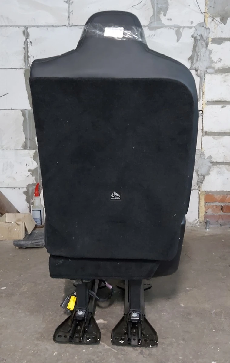 1 Сидіння 2-го ряду одинарне праве PUR BLK у зборі Tesla model X 3123720-02-A