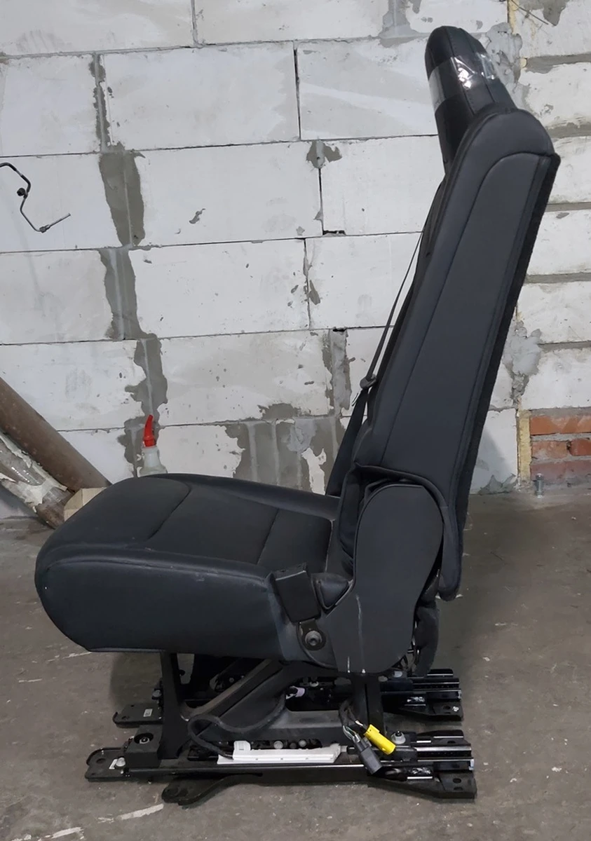 1 Сидіння 2-го ряду одинарне праве PUR BLK у зборі Tesla model X 3123720-02-A