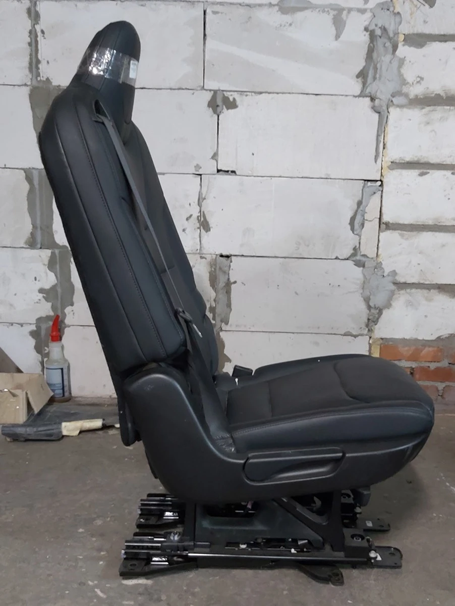 1 Сидіння 2-го ряду одинарне праве PUR BLK у зборі Tesla model X 3123720-02-A