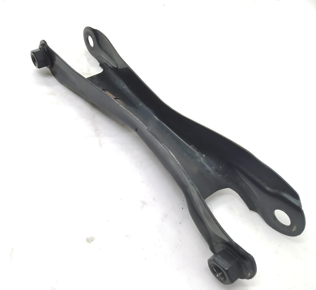 Важіль задній поздовжній / поперечний лівий / правий BMW i3 33306867879