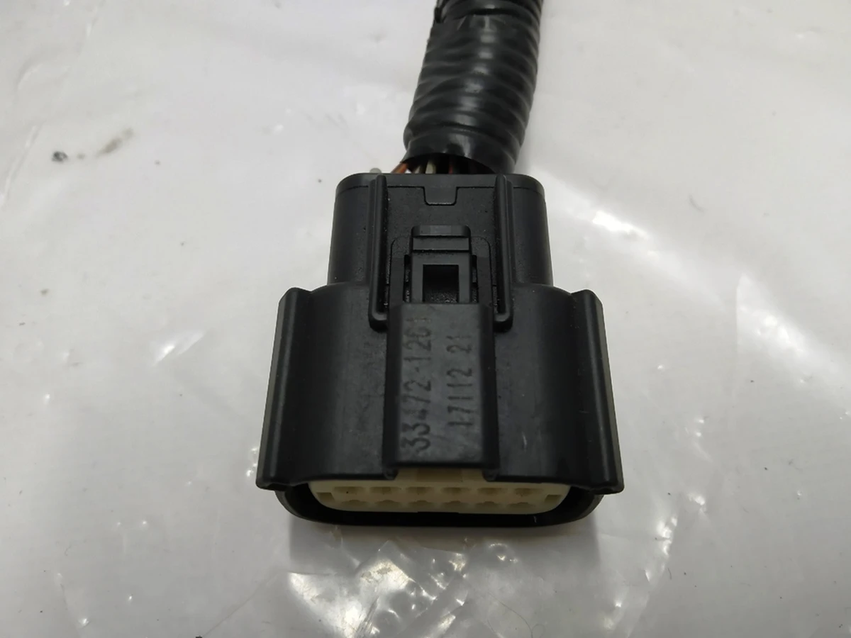 Разъём (фишка) проводки переднего бампера (x000/12pin) подключения к главной проводке Tesla model S REST 1004420-04