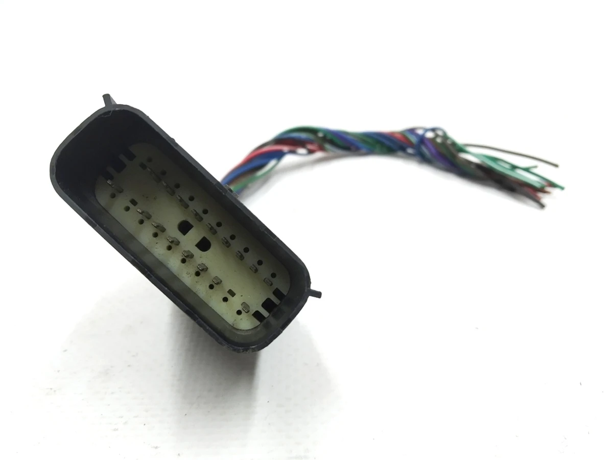 Front bumper wiring connector x901/20pin Tesla model X 1004420-04-R