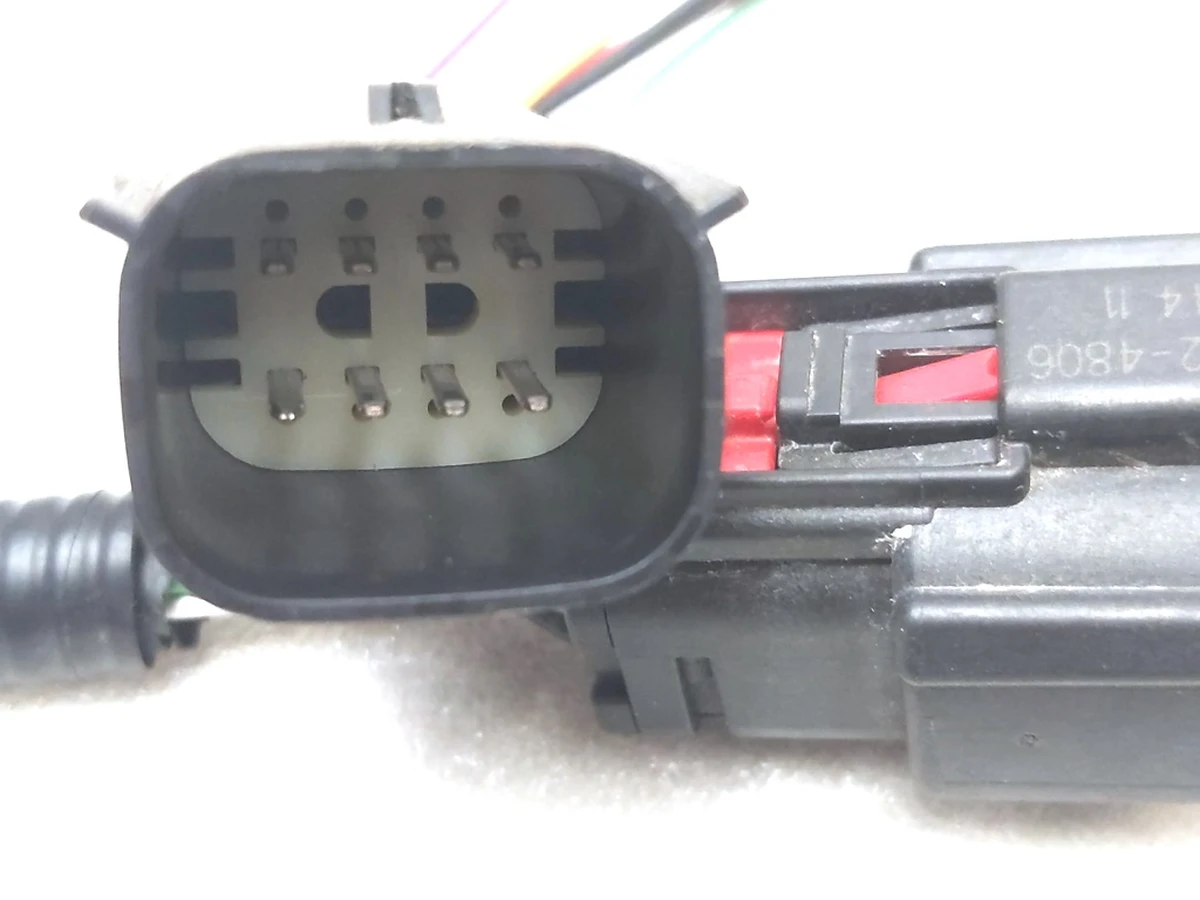 Rear Bumper Wiring Connector (8pin) Tesla Model Y 1489046