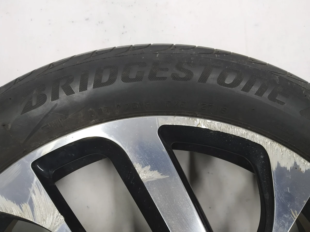 Діск.колесо легк.мет.темно-черн.уні.покр