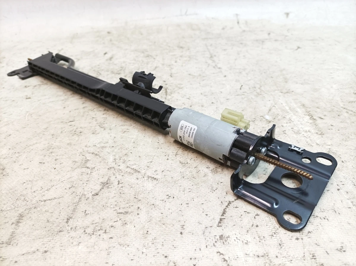 Механізм переміщення переднього лівого сидіння з мотором 0390204164 у зборі Audi E-tron 3Q0881183A