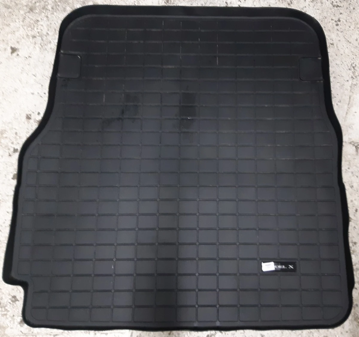 Настил багажника резиновый 6-7 мест Tesla model X, S REST 401002R1