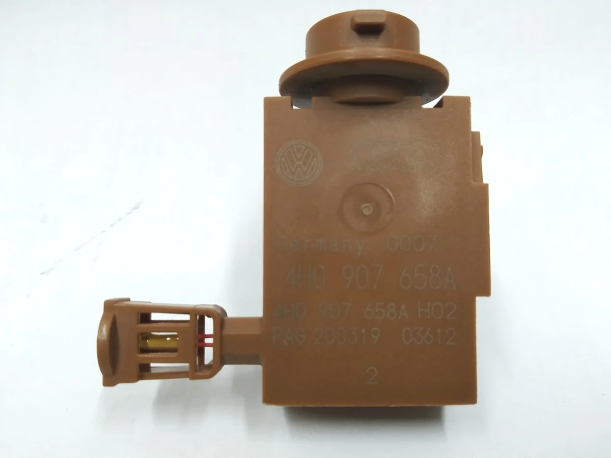 Датчик забруднення та вологості повітря Audi E-tron 4H0907658C