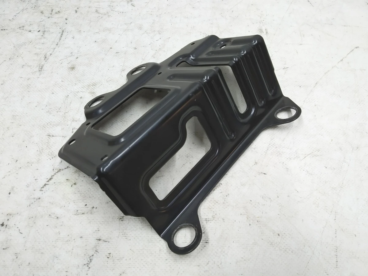 Кронштейн воздушного компрессора малый Audi E-tron 4K0698999C