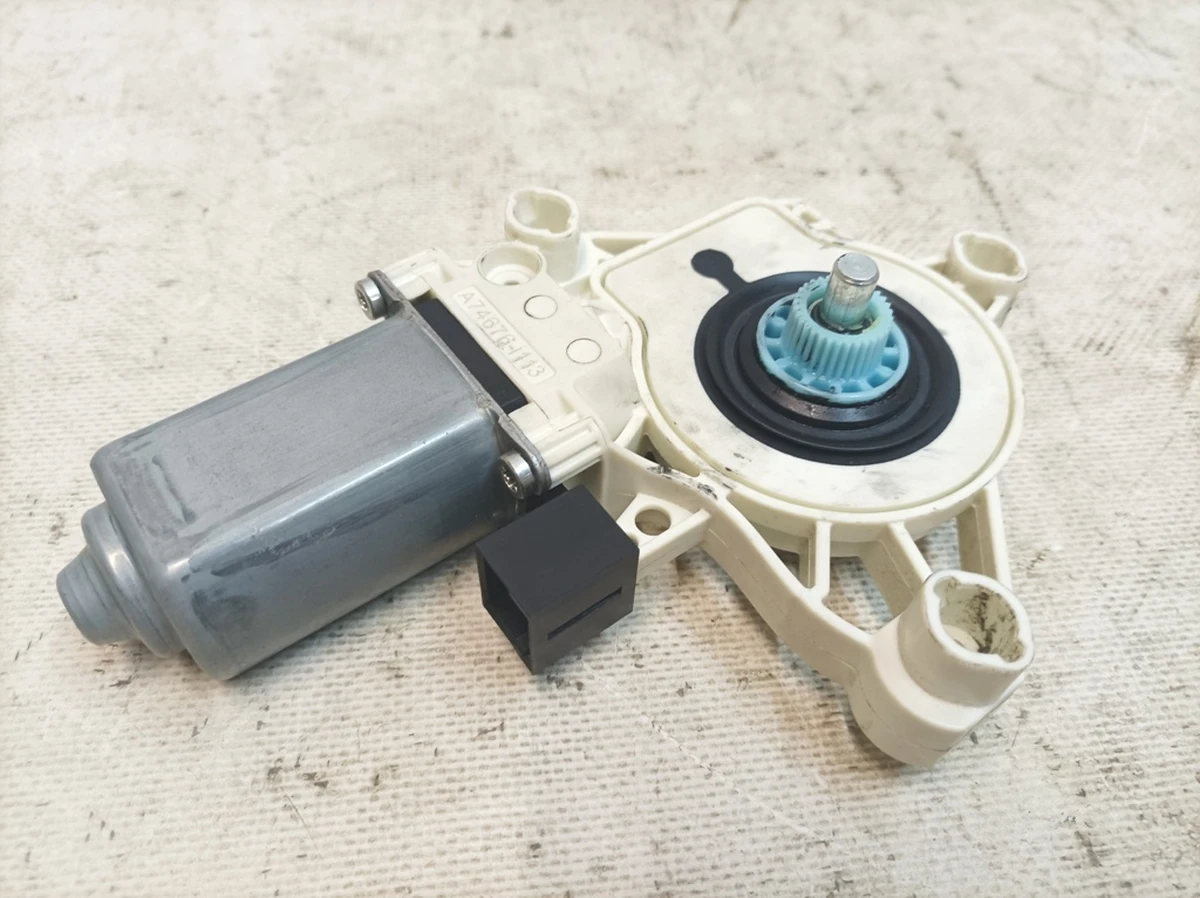 Электродвигатель стеклоподъёмника переднего заднего левого с повреждением Audi A7 4K0959802