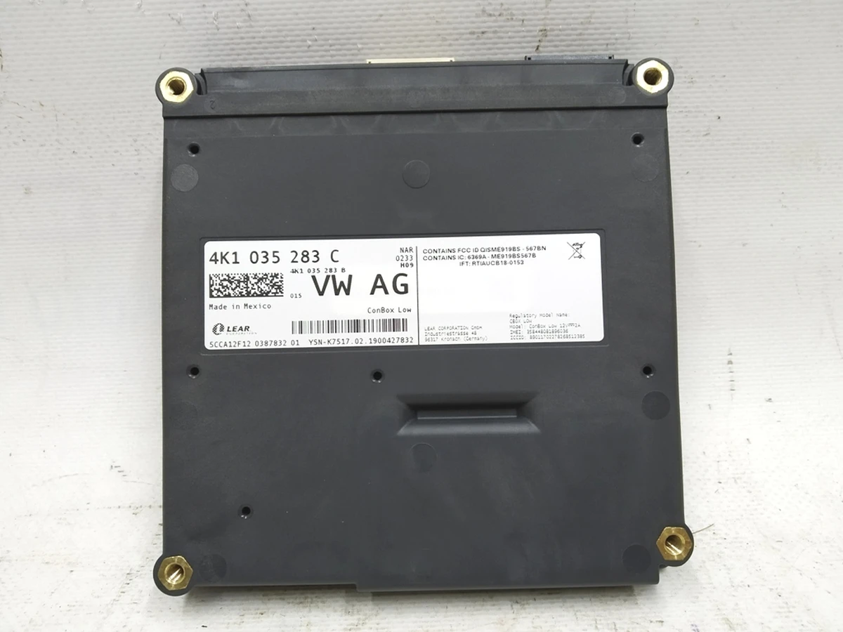 Блок управління модуля аварійного виклику та комунікаційного блоку Audi E-tron 4K1035283C