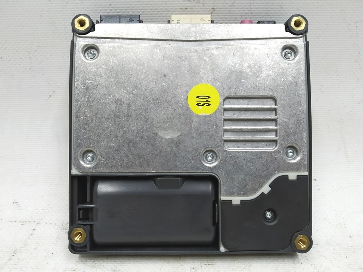 Блок управління модуля аварійного виклику та комунікаційного блоку Audi E-tron 4K1035283C