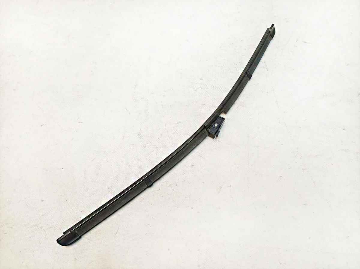 Щётка стеклоочистителя (незначительный износ) Audi E-tron 4K1955425D