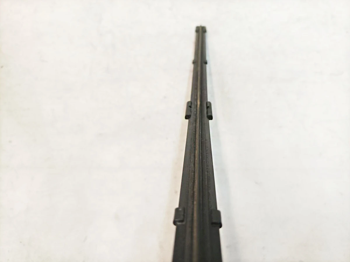 Щётка стеклоочистителя (незначительный износ) Audi E-tron 4K1955425D