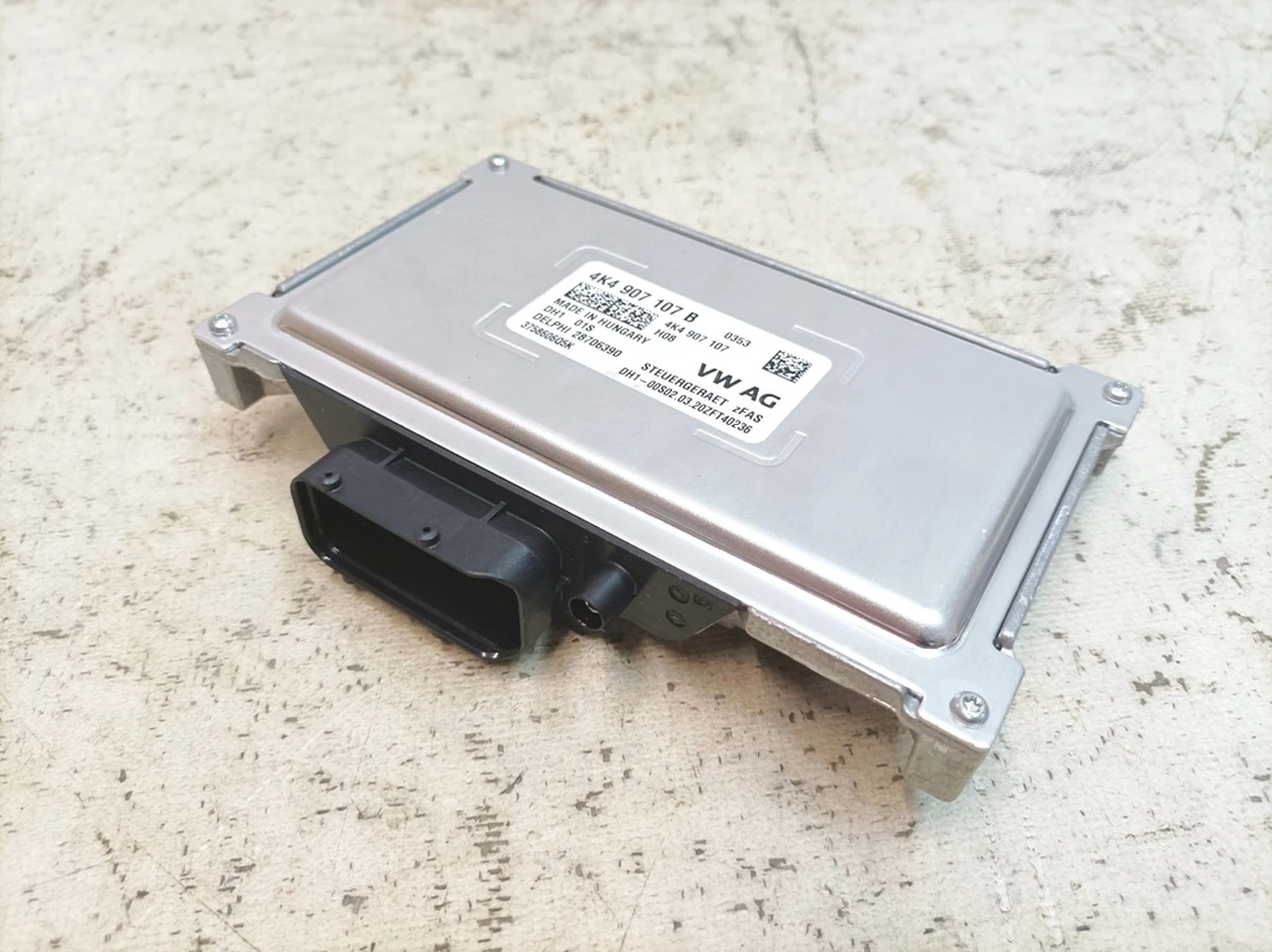 Блок керування допоміжних систем Porsche Taycan 4K4907107B