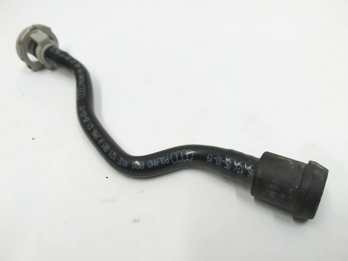 Трубка системи охолодження Audi E-tron 4KE121081H