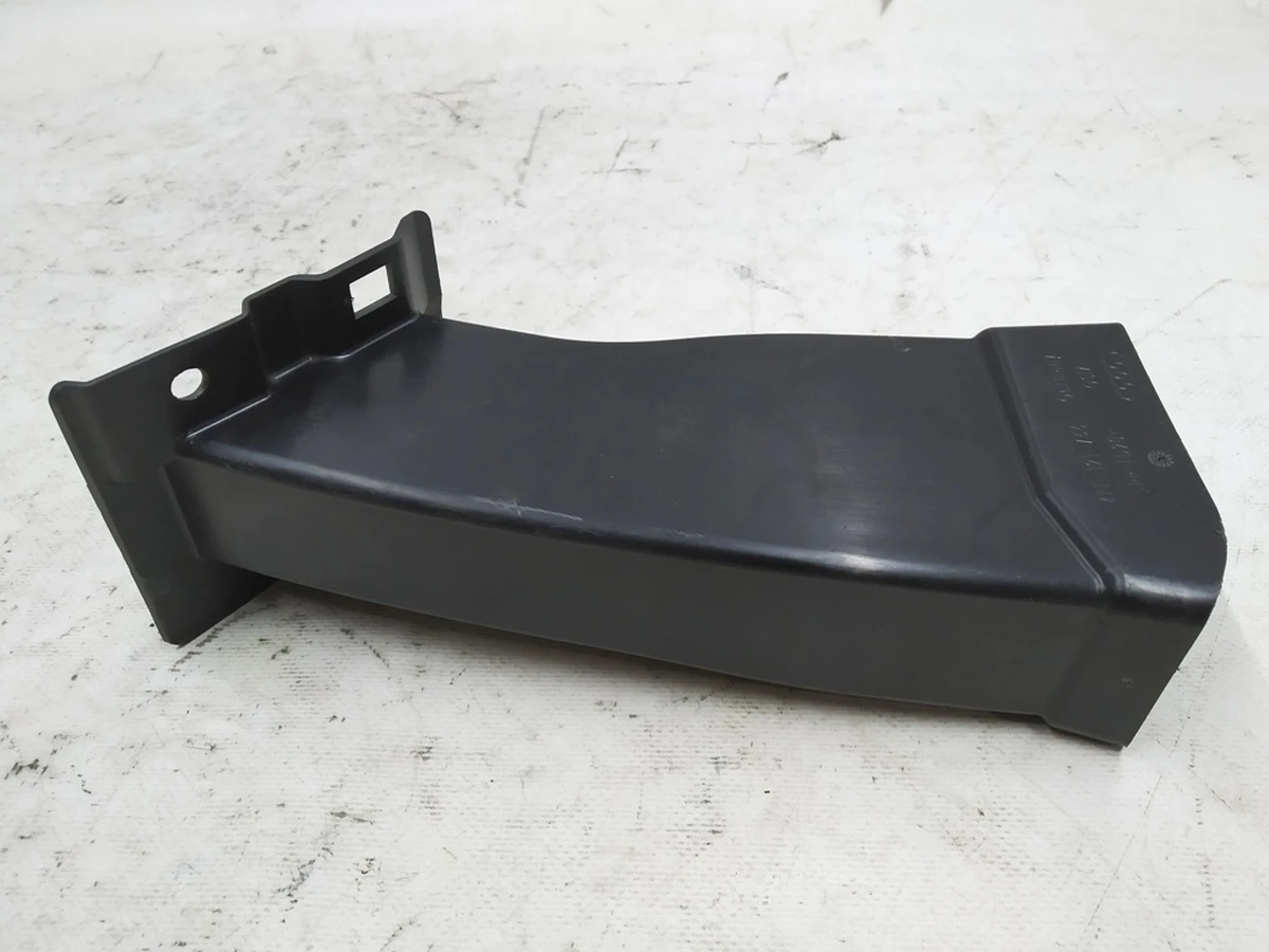 Повітропровід гальмівної системи Audi E-tron 4KE121733