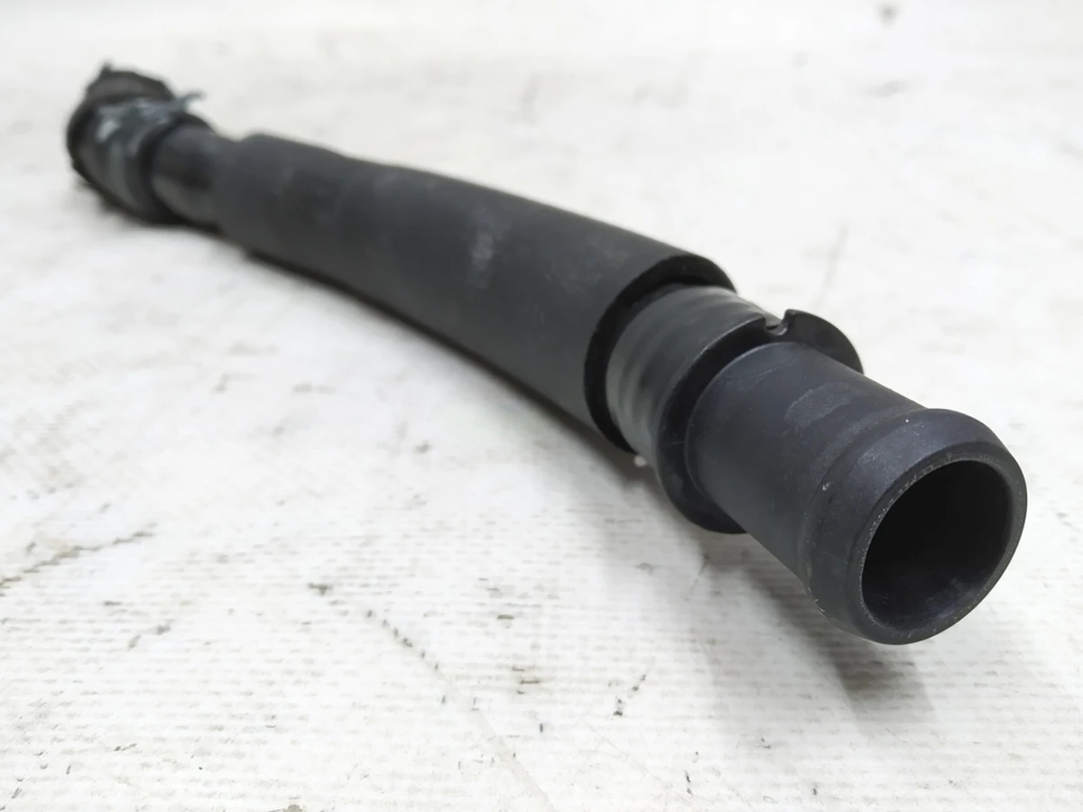 Трубка охолоджуючої рідини із шлангом Audi E-tron 4KE122480AN