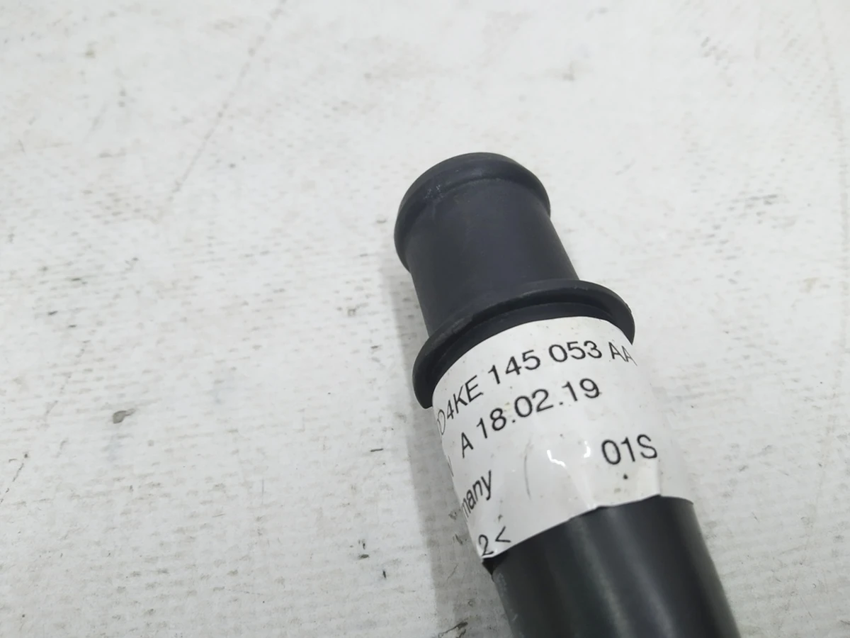 Coolant pipe with coolant hose Audi E-tron 4KE145053AA