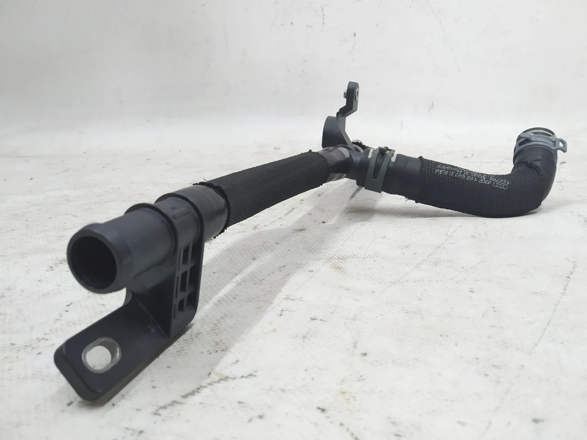 Coolant pipe with coolant hose Audi E-tron 4KE145053AA