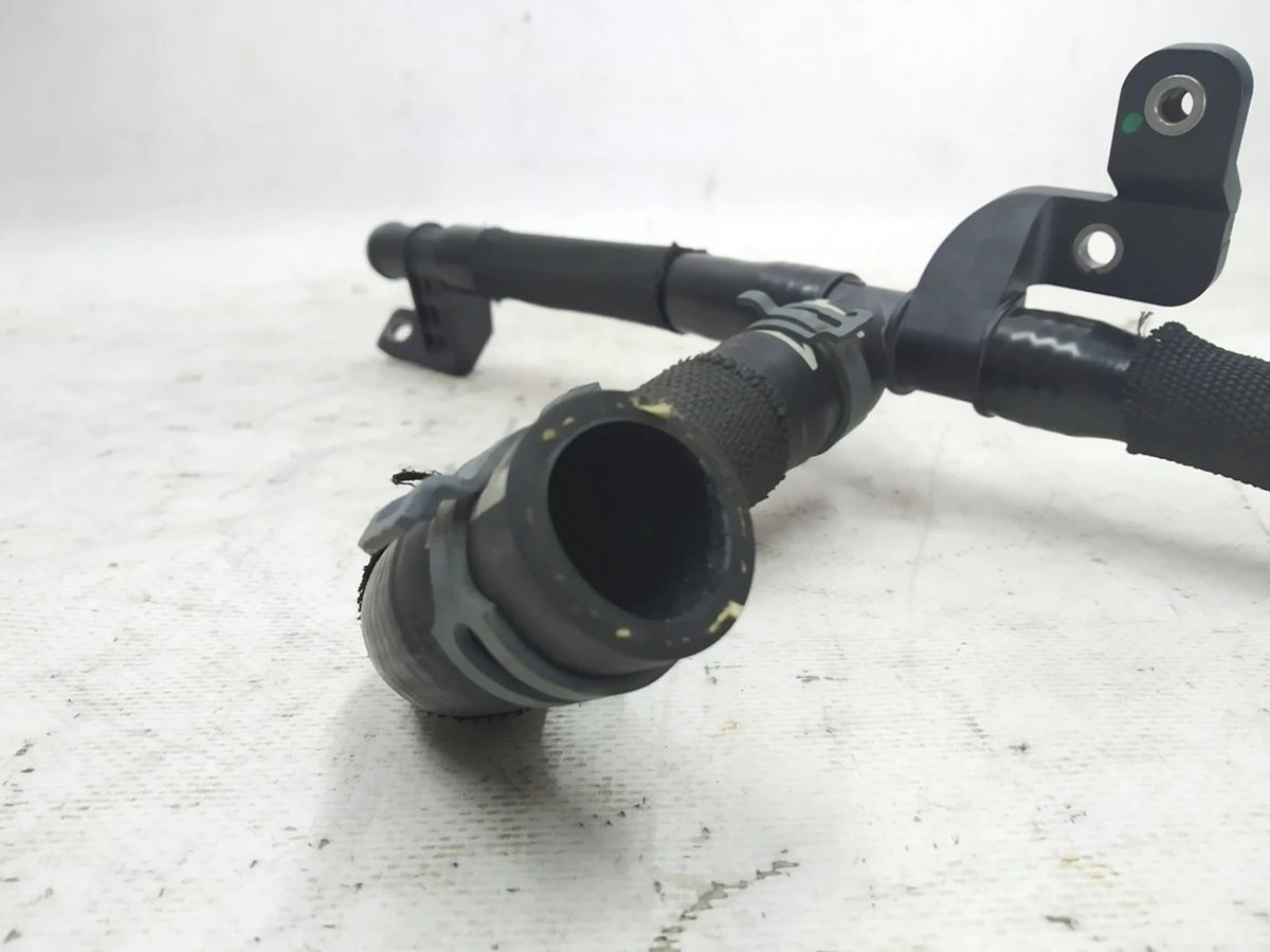 Coolant pipe with coolant hose Audi E-tron 4KE145053AA
