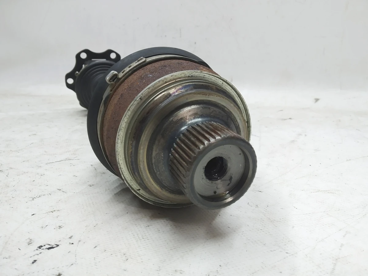 Полуось передняя левая правая в сборе Audi E-tron 4KE407271