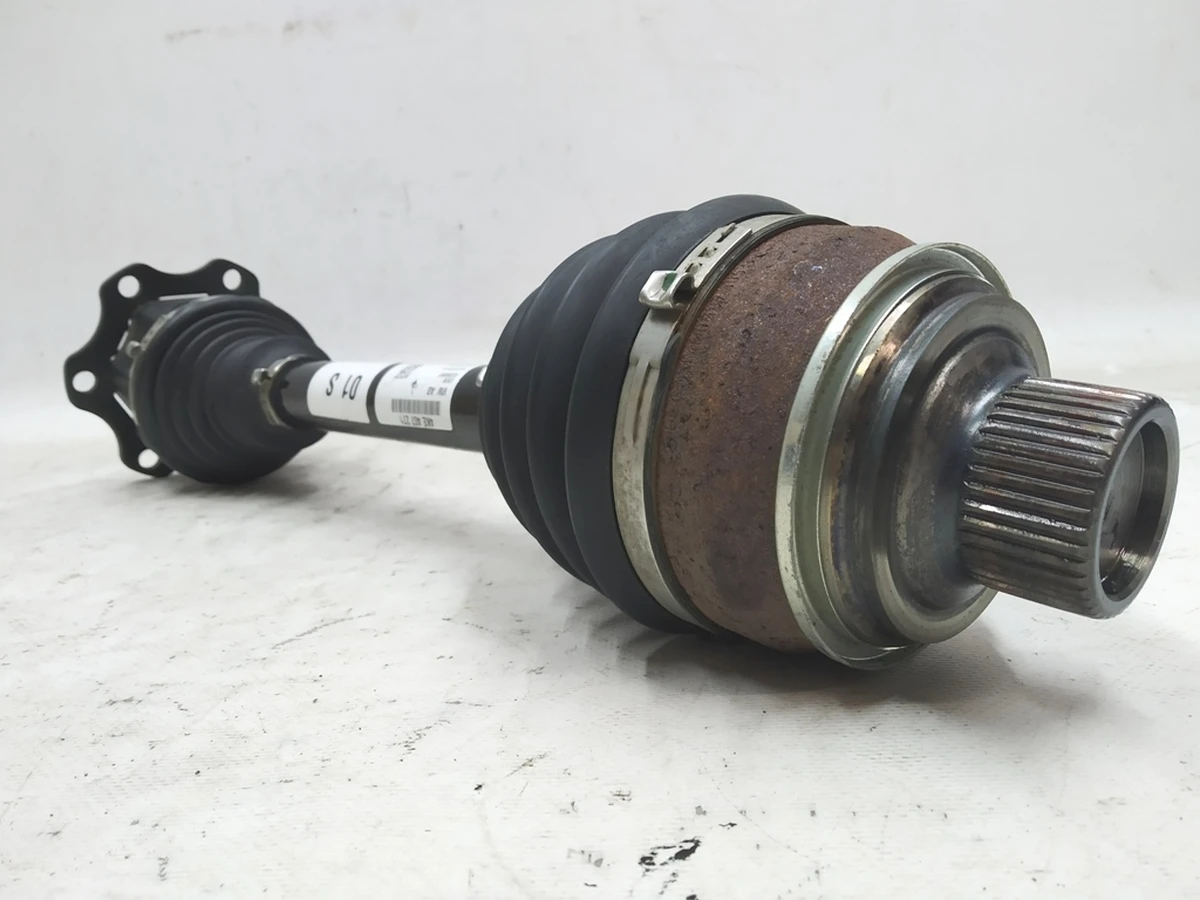 Полуось передняя левая правая в сборе Audi E-tron 4KE407271