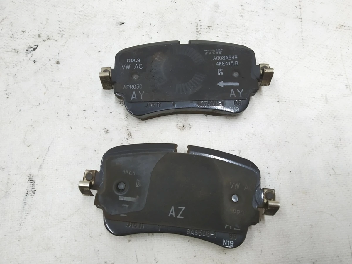 Brake pads parking caliper set 2 pieces 350X28MM Audi E-tron 4KE698451A