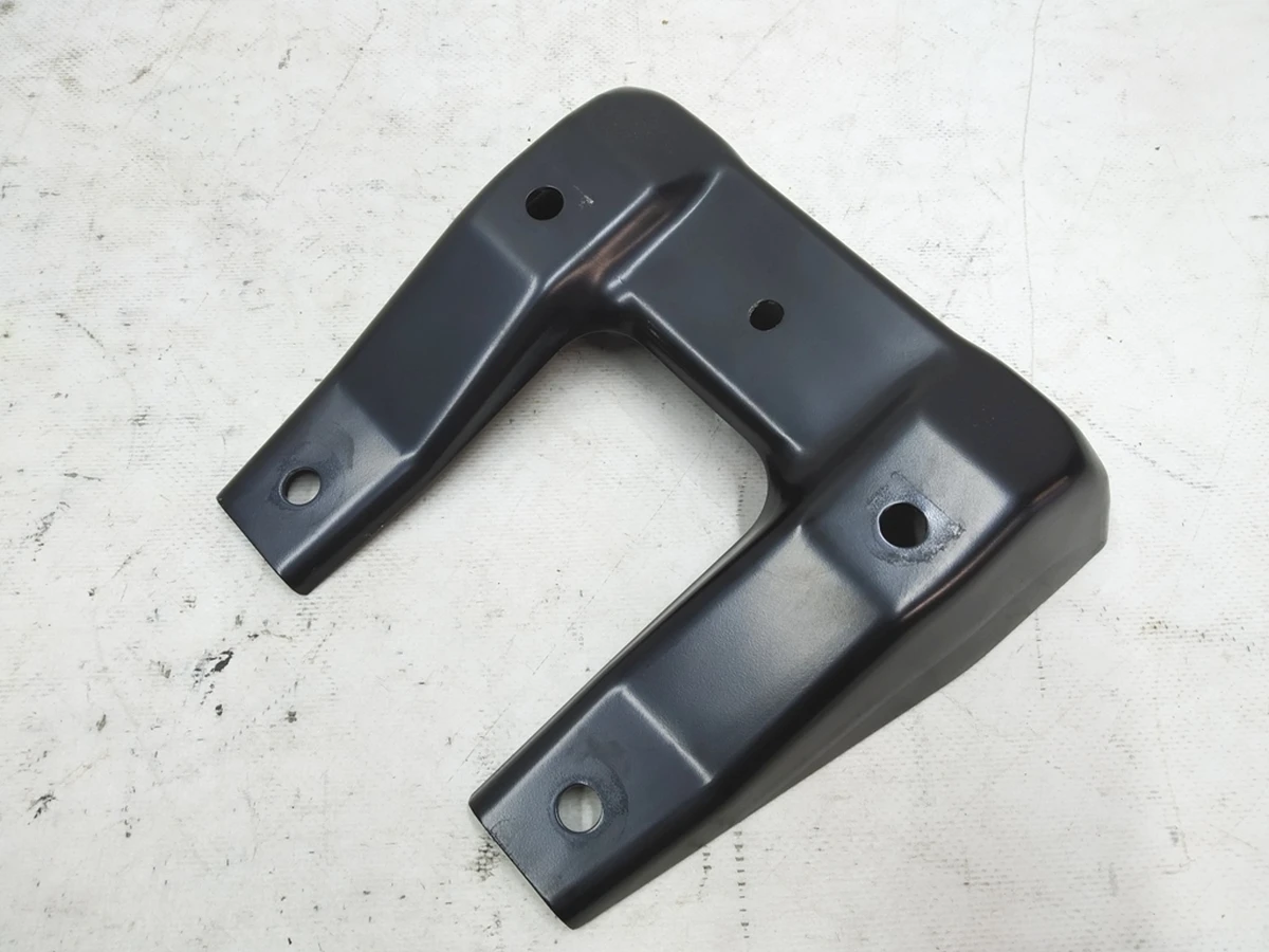 Кронштейн високовольтний АКБ середній Audi E-tron 4KE802147