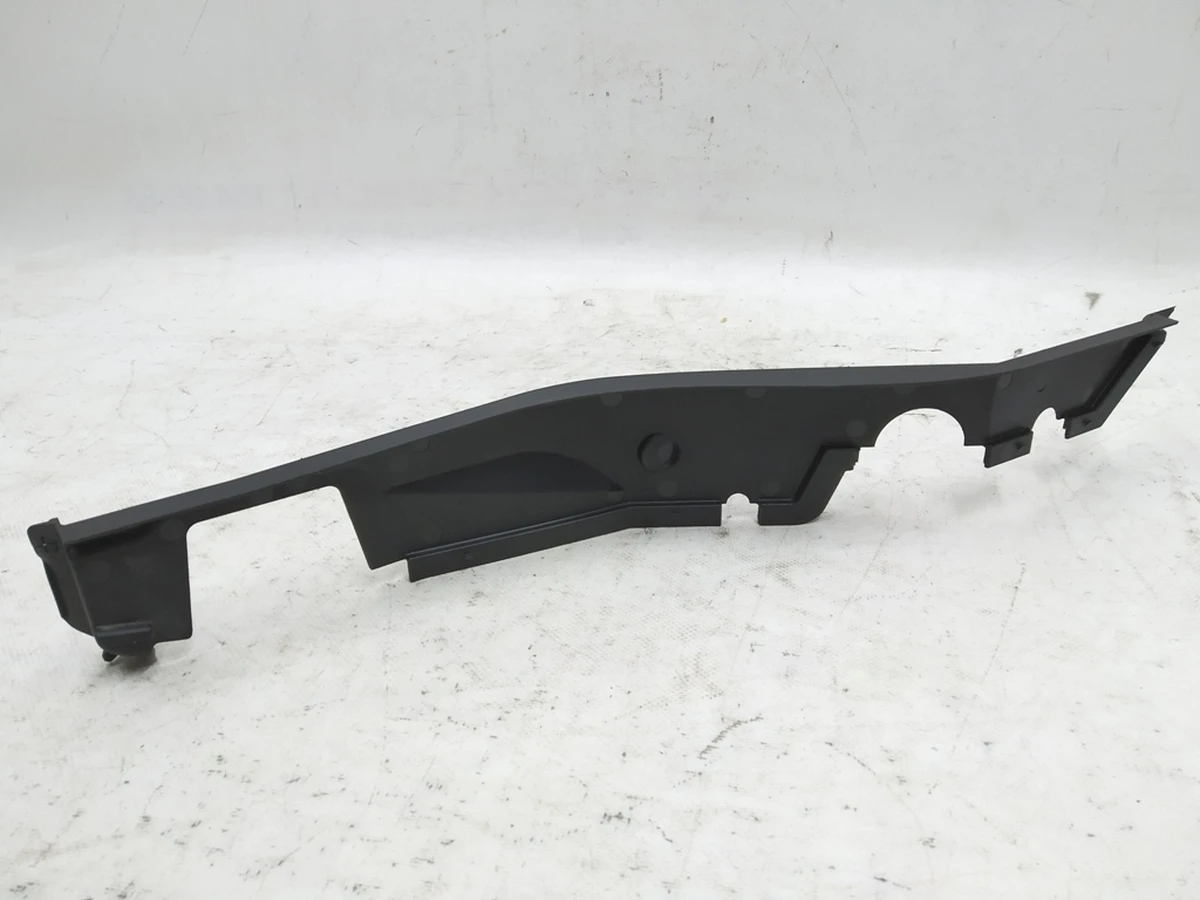 Drain box right Audi E-tron 4KE805266