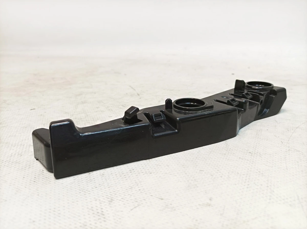 Напрямна бампера переднього ліва Audi E-tron 4KE807283