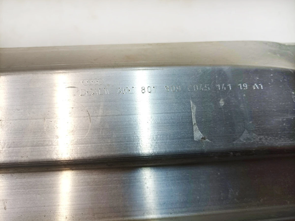 Усилитель бампера заднего Audi E-tron 4KE807309C