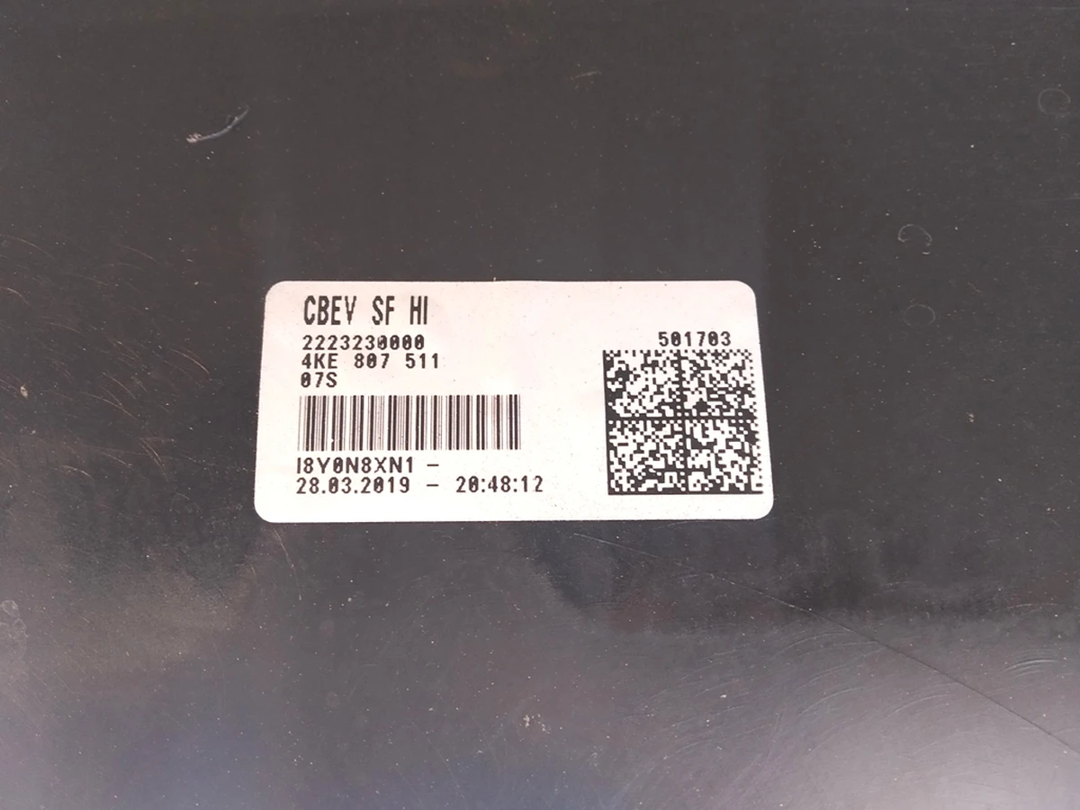 Rear Bumper Upper Manhattangrau Damaged Audi E-tron 4KE807511