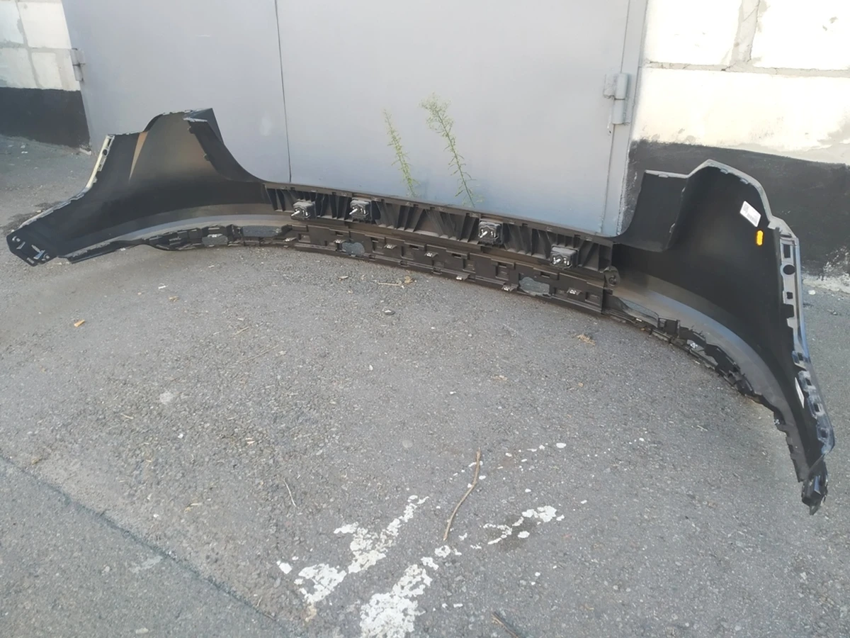 Rear Bumper Upper Manhattangrau Damaged Audi E-tron 4KE807511