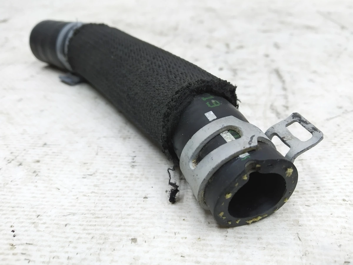 Coolant hose Audi E-tron 4KE819552D