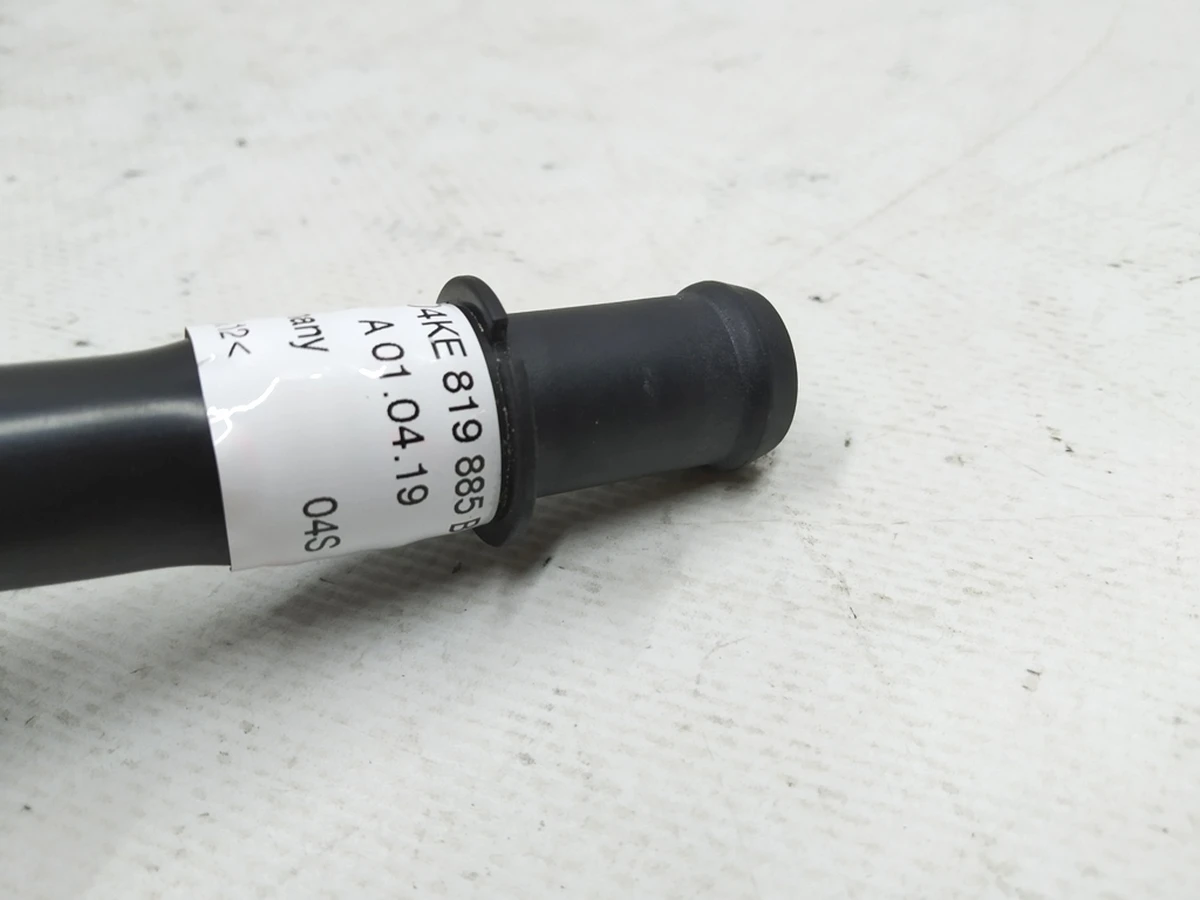 Трубопровід системи охолодження Audi E-tron 4KE819885B