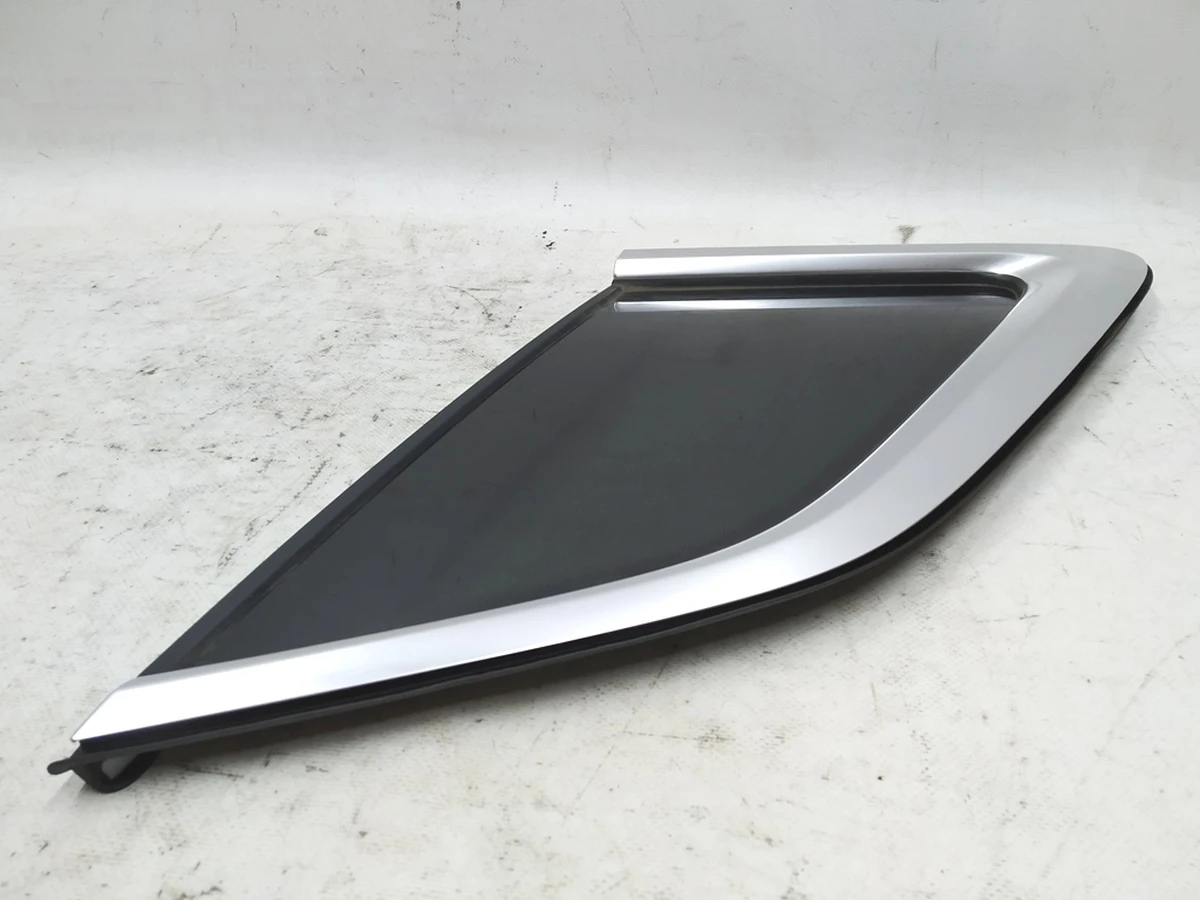 Side rear right tinted glass Audi E-tron 4KE845298E