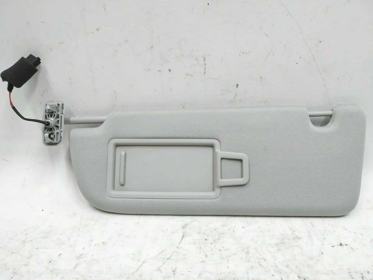 Козирок сонцезахисний з підсвічуванням лівий Audi E-tron 4KE857551D