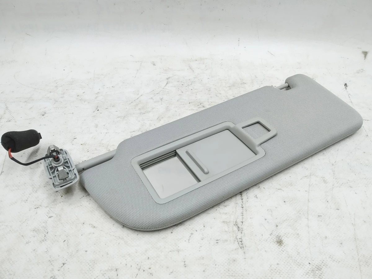 Козирок сонцезахисний з підсвічуванням лівий Audi E-tron 4KE857551D